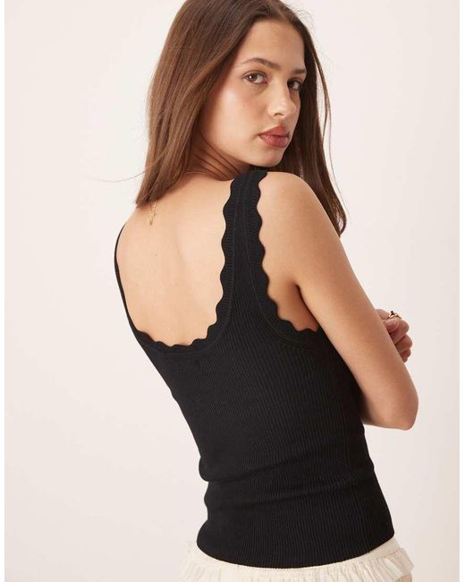 Jdy Natural Scallop Edge Knitted Vest