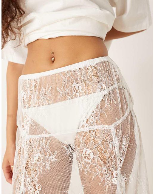 ASOS Kanten Maxi Rok Met Godetplooien in het Natural