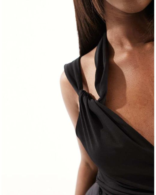 Flounce London Maxi-Jurk Met Uitsnijding Aan De Voorkant in het Black