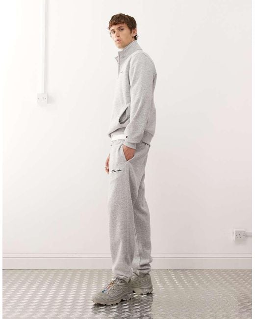 Joggers Grises Con Bajos Ajustados De Champion de hombre de color Gray