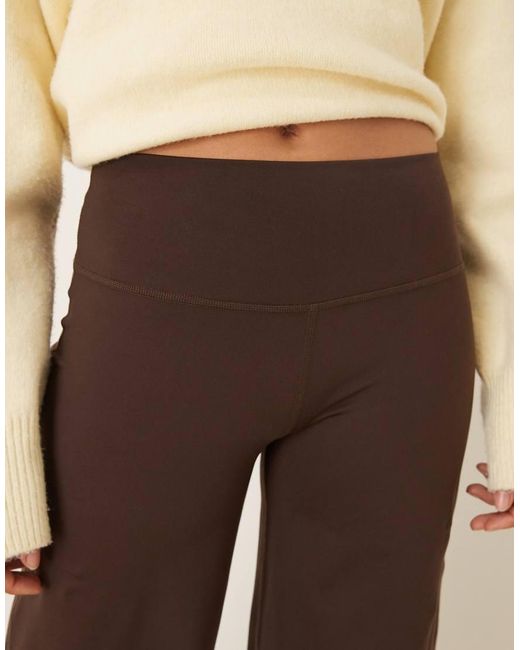 Hollister Natural Gilly Hicks Ultra High Rise Wide Leg Trousers With Internal Back Pocket