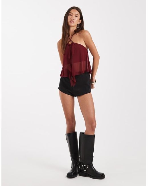 Top Bordeaux Con Dettaglio Ad Anello, Volant E Spacco Sul Davanti di Miss Selfridge in Red