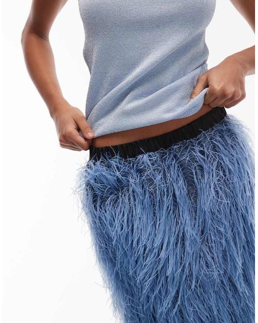 Falda De Tubo Midi Con Diseño Tridimensional De Flecos De ASOS de color White