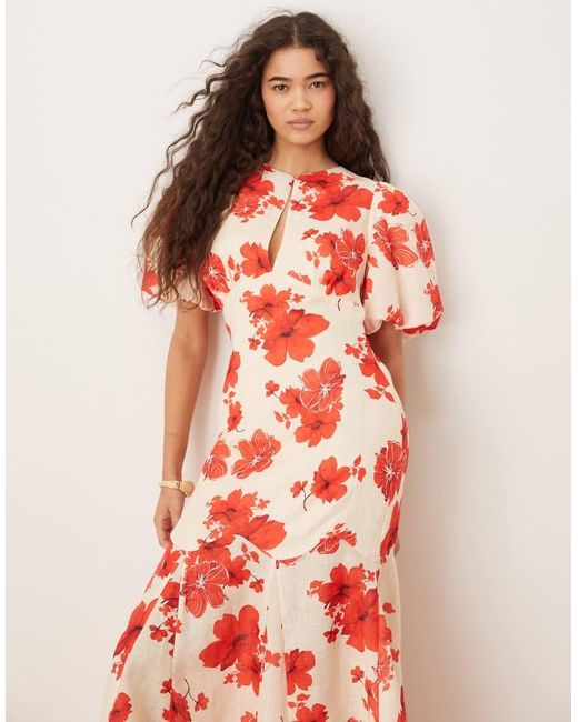 Pretty Lavish Lottie in het Red
