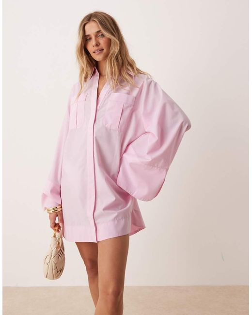 Vestido Camisero Corto Rosa Azúcar Con Puños Anchos Y Bolsillos Extragrandes De ASOS de color Pink