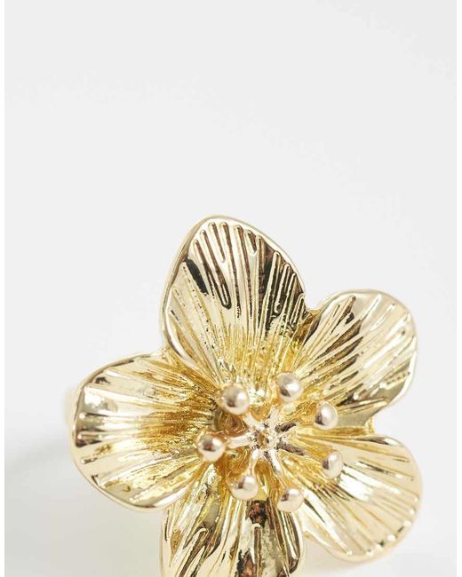 Pieces Statement Ring Met Bloem in het Metallic