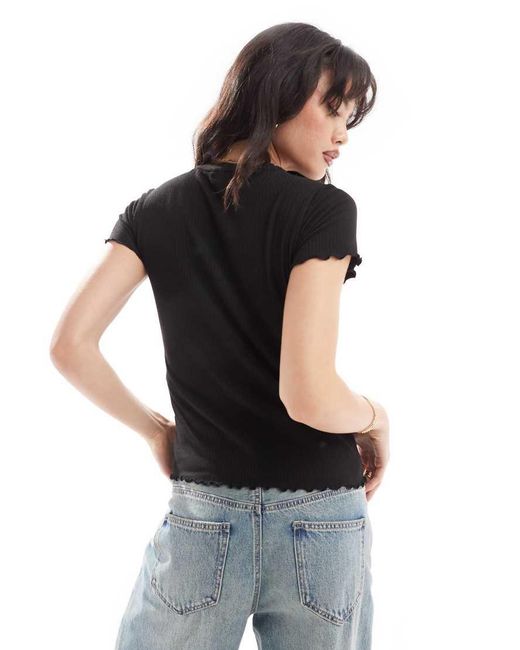 Pieces Black Short Sleeve T-Shirt With Lettuce Edge Hem