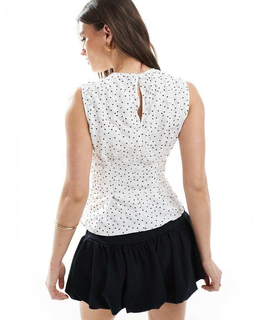 ASOS Getailleerde Top Met Stippen in het White