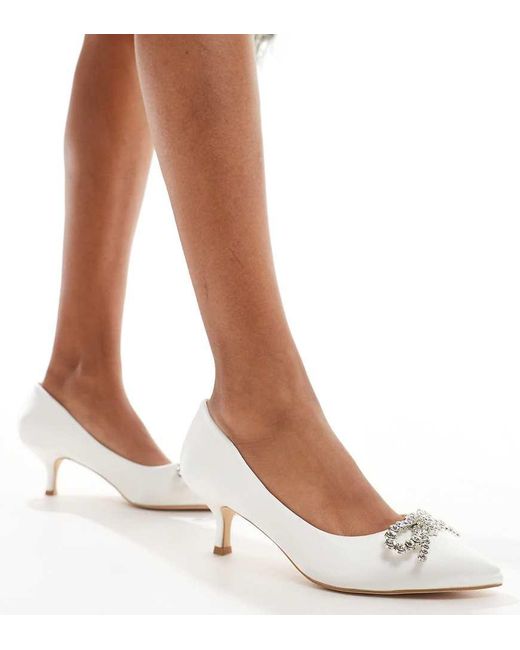 Wide Fit di Truffle Collection in White