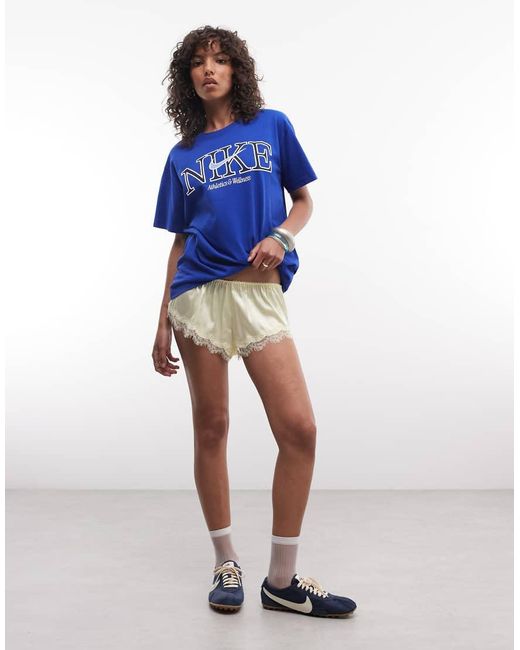 Nike Blue Classic Boyfriend Fit T-shirt With Graphic Print