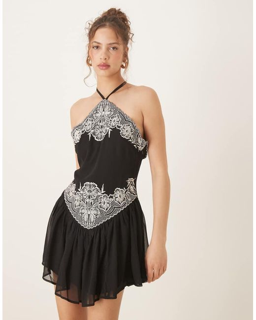 ASOS Mini-Halterjurk Met Borduursels in het Gray