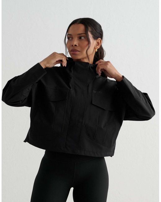 Veste imperméable Aim'n en coloris Black