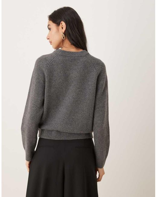 Capsule di Mango in Gray