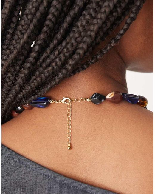 Collana Corta Con Perline Miste di ASOS in Brown