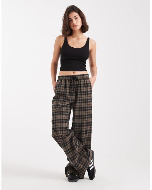 Canotta Corta Basic Nera Con Scollo Rotondo di New Look in Black