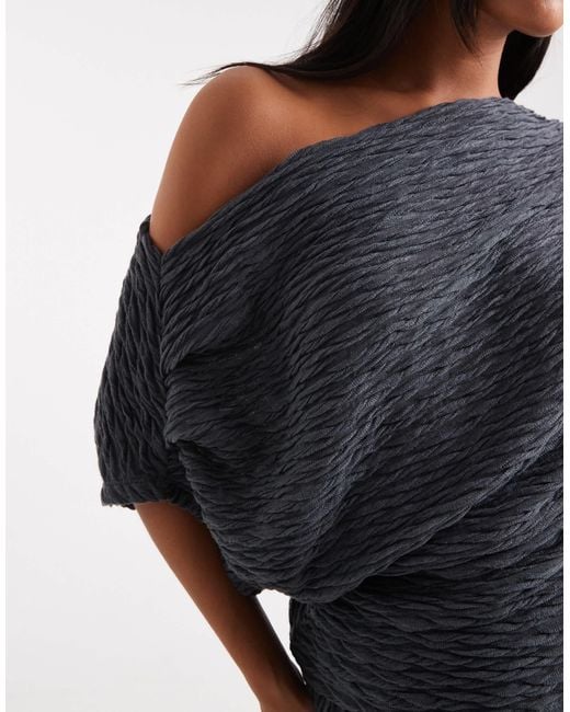 Vero Moda Blue – fließendes, schulterfreies oberteil aus strukturiertem jersey