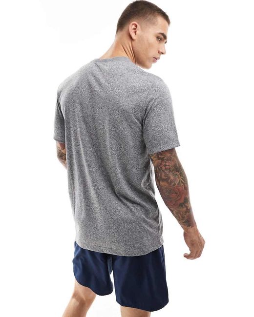 Camiseta Gris Oscuro Dri-Fit Legend De Nike de hombre de color Gray