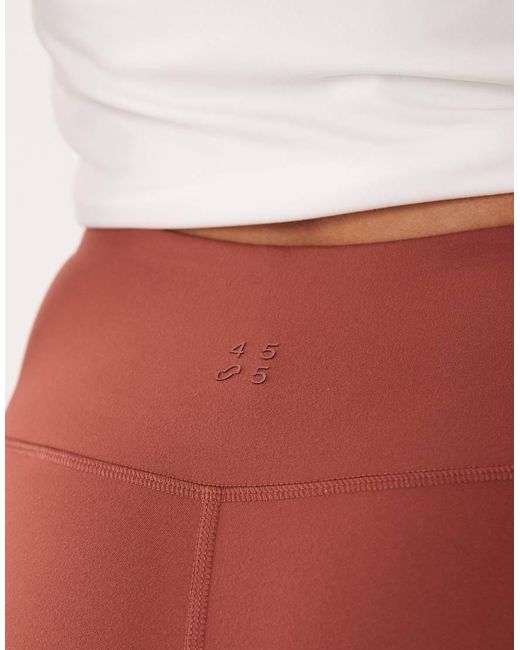4505 Hourglass in het White