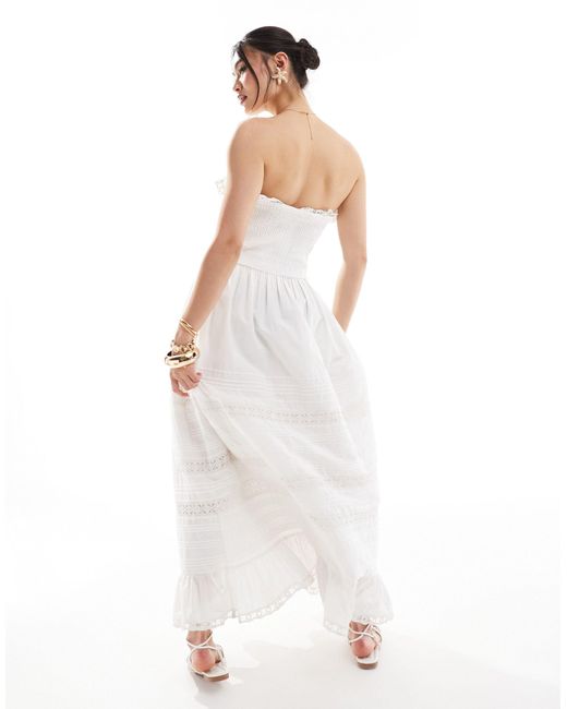 Vestido largo blanco sin tirantes con detalles bordados Abercrombie & Fitch de color White