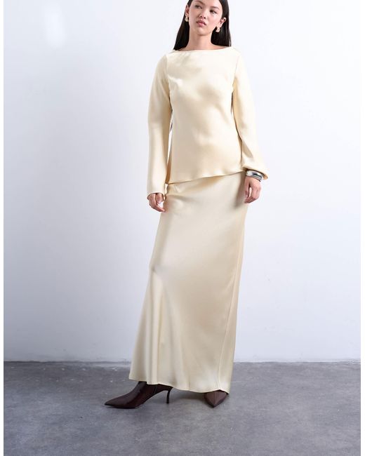 Jupe longue coupée en biais - babeurre TOPSHOP en coloris White