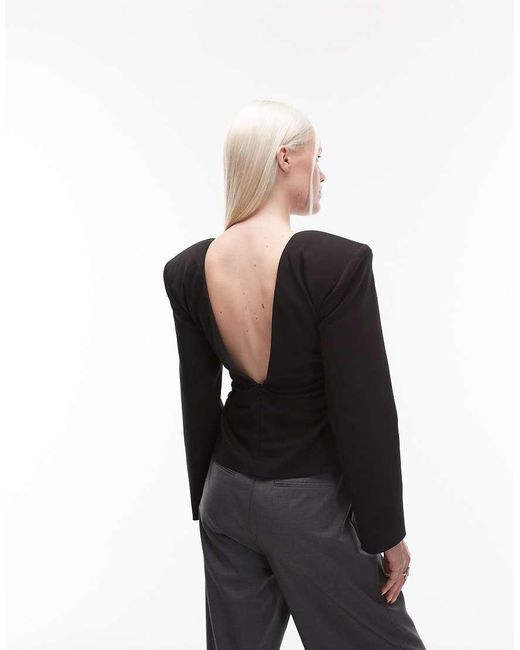 ASOS Elegante Getailleerde Top Met Schoudervullingen in het Black