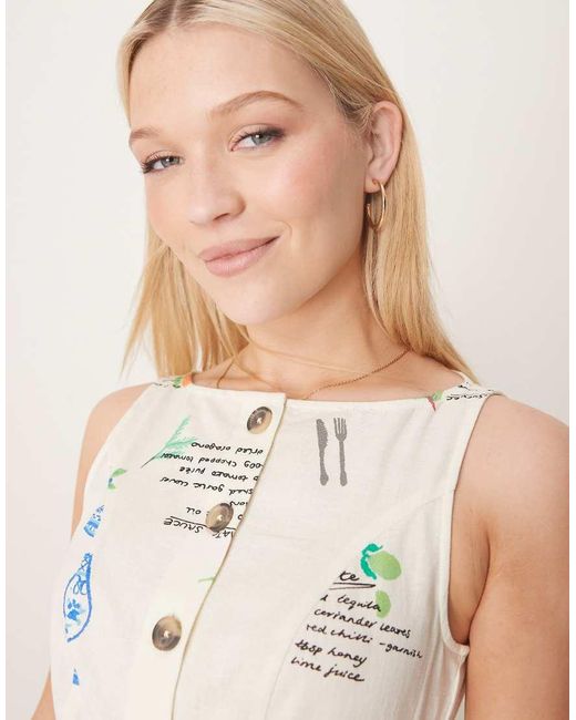 Vestido Largo Abotonado Estilo Chaleco Con Estampado De Condimentos Y Cuello Barco De ASOS de color Natural