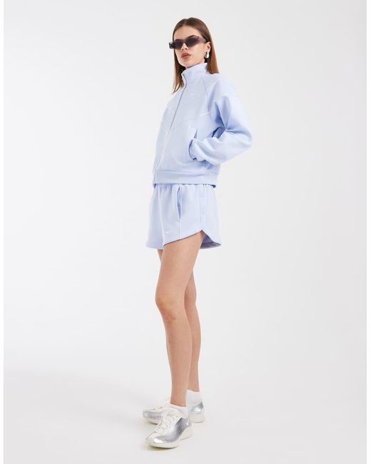 Nike Windrunner in het Blue
