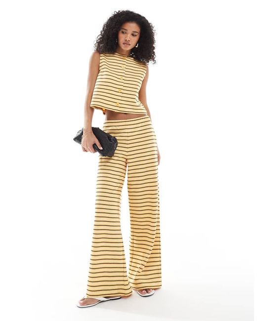 Pantalones A De Pernera Ancha De Canalé Premium De Miss Selfridge de color Metallic