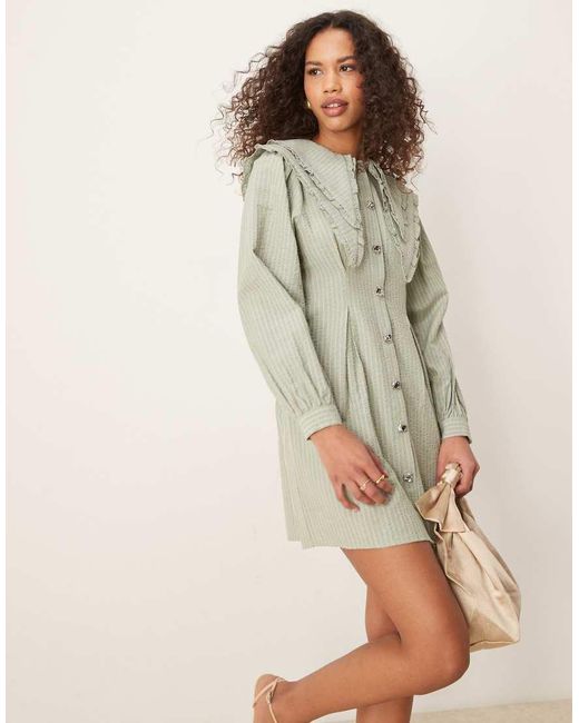 Ghospell Mini-Jurk Met Oversized Kraag in het Natural