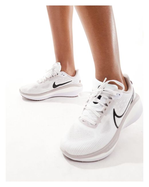 Nike White Vomero 17 Trainers