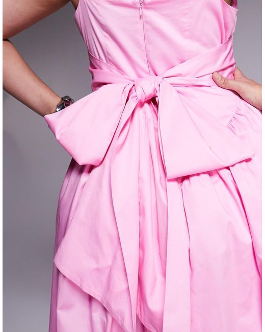 Vestido Largo Con Cinturilla Ceñida Y Lazo En La Espalda De Satén De Algodón De Curve ASOS de color Pink