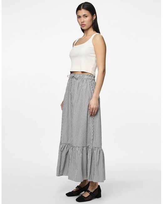 Pieces Midi Rok in het White