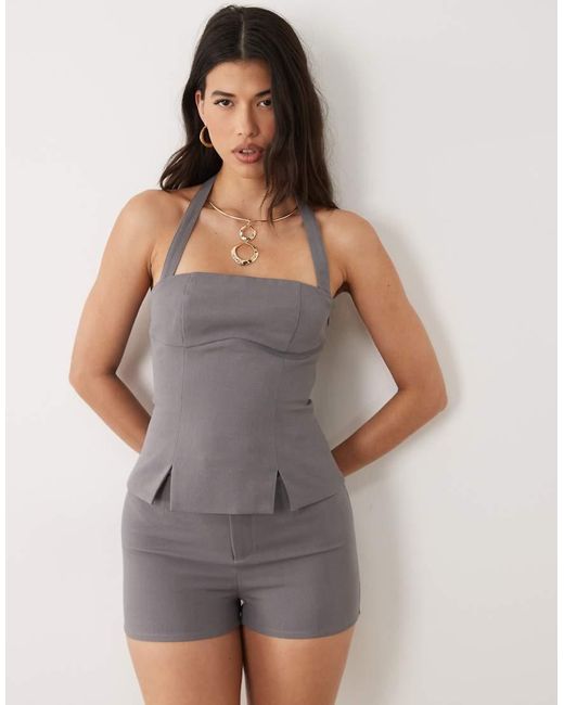 Kaiia Exclusieve Getailleerde Mini Short Co-Ord in het Gray