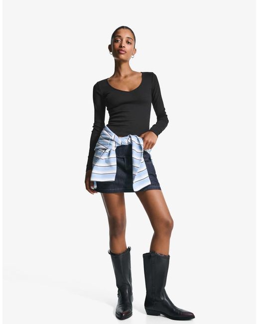 Bershka Black Long Sleeve V-neck T-shirt