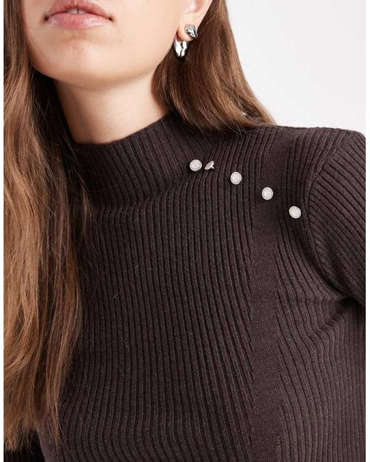 The Frolic Exclusives in het Brown