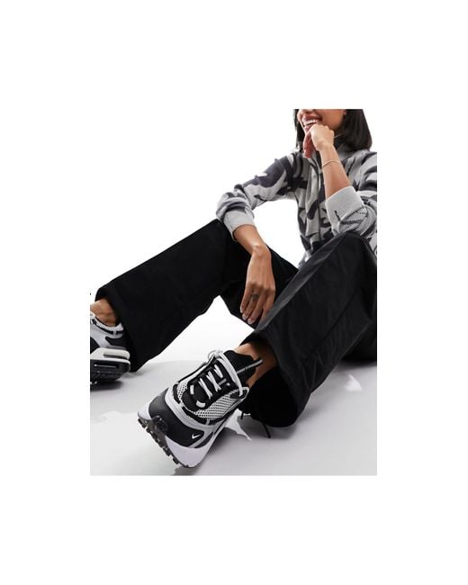 Nike Black – trend – weite fallschirmhose aus webstoff