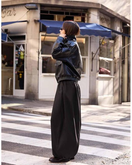 Bershka Black Petite Poplin Bloomer Trousers