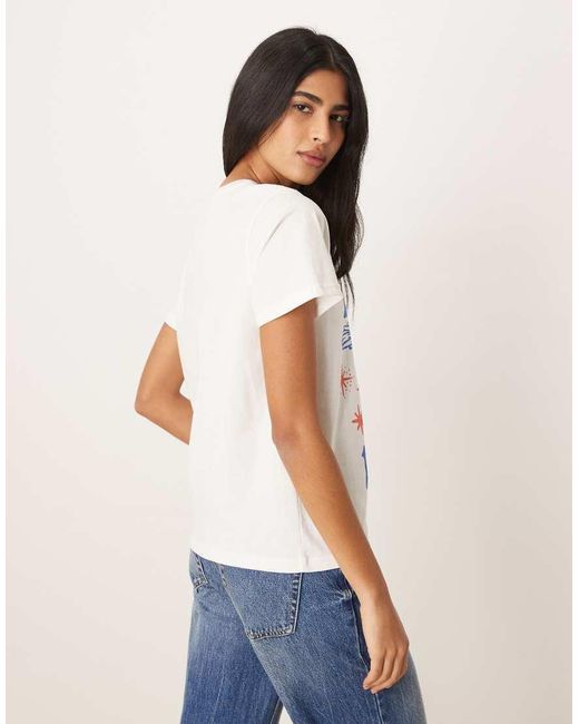 Wrangler Blue X Lainey Wilson Front Print Band T-shirt