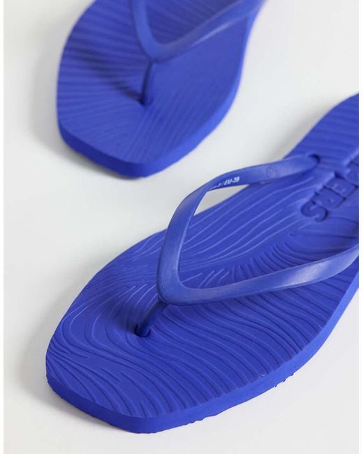 Sleeper Blue Tapered Thongs