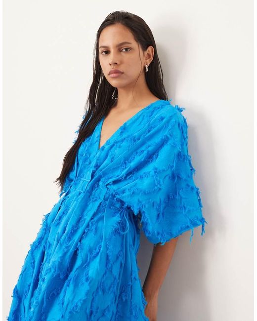 Vestido Midi Con Cintura Plisada Con Lazada De Tejido Texturizado De ARRANGE de color Blue