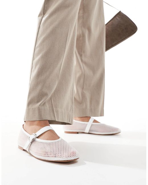 Public Desire White – nelly – weiße netz-ballerinas mit schnalle