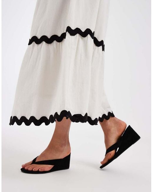 Vero Moda White Full Tiered Maxi Skirt Co-Ord With Contrast Scallop Trim