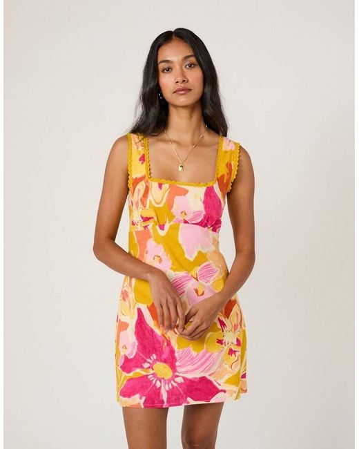 Nobody's Child Petite Yellow Floral Ciara Mini Dress