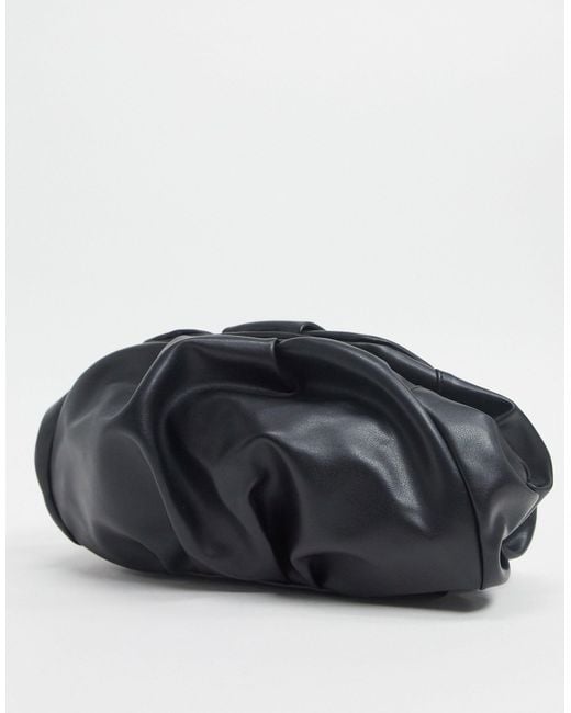 Pochette froncee oversize ASOS en coloris Noir Lyst