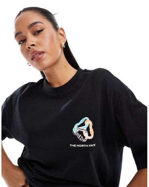 Camiseta Negra Extragrande Con Estampado Trasero De Mosquetones Entrelazados De The North Face de color Black