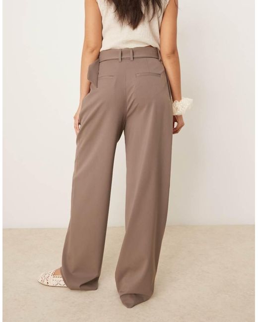 Mango Broek Met Rechte Pijpen En Riem in het Natural