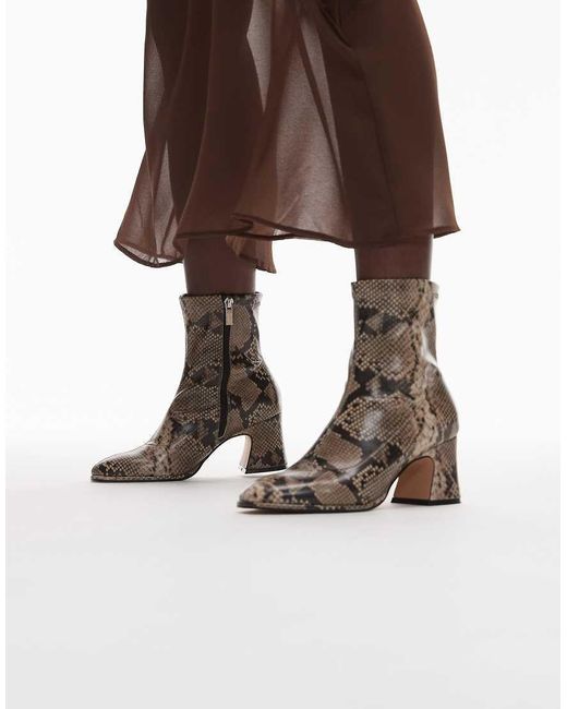 Schuh Brown Brenna Sock Boots