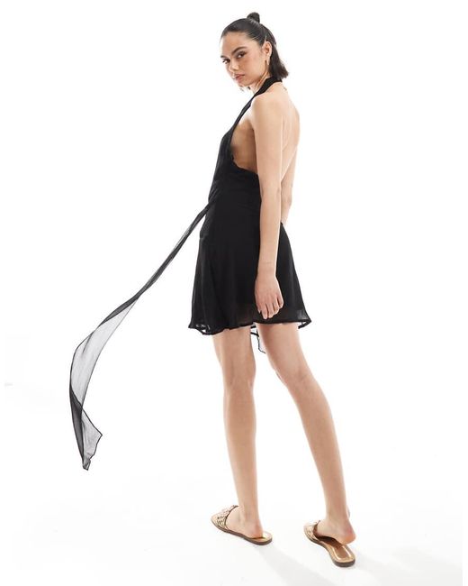Stradivarius Mini Jurk Met Halternek En Overslag in het Black