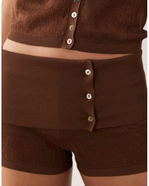 Isla di Muse Assembly in Brown