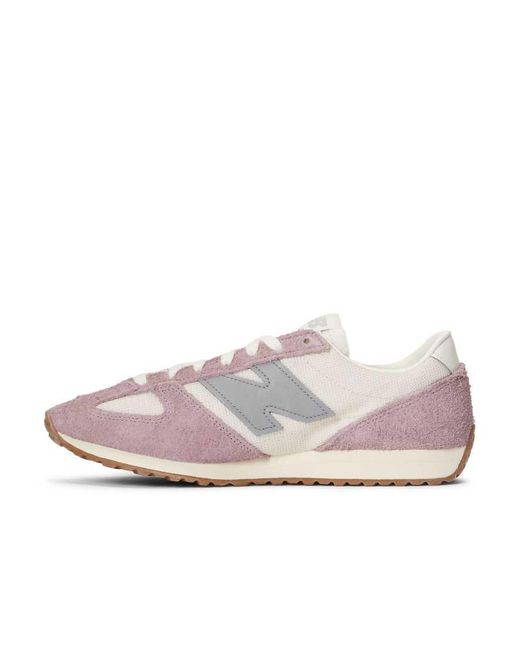 471 di New Balance in Pink